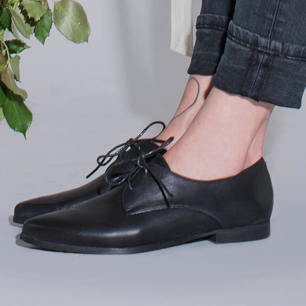 Black Leather Shoes, Classic Oxfords, Women Oxfords, Comfortable Shoes, Lace Up Shoes, Black Dress Shoes, Black Formal Shoes, Women Flats