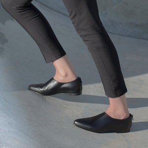 Women's Black Leather Shoes, Everyday Shoes, Flat Black Loafers, Fashion Handmade Shoes, Pointed slip on Shoes, Casual Shoes