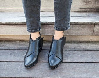 Black Leather Ankle Booties, Women's Black Boots, Leather Custom Made Boots, Low Heels Boots, Comfortable Winter Shoes