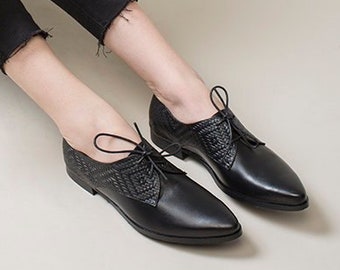 Womens Lace Up Leather Single Shoes Comfy Flat Pointed Toe Oxford Shoes Tie Up Casual Shoes Soft Boots Office Work Shoes