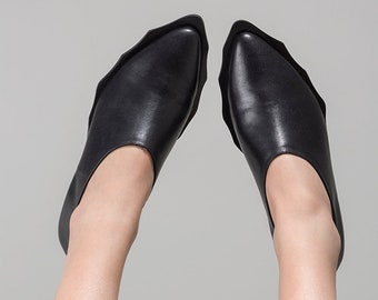 Scarpe da donna in pelle nera, scarpe a punta, scarpe basse in pelle nera, scarpe firmate, scarpe per tutti i giorni, scarpe basse da donna, scarpe nere comode