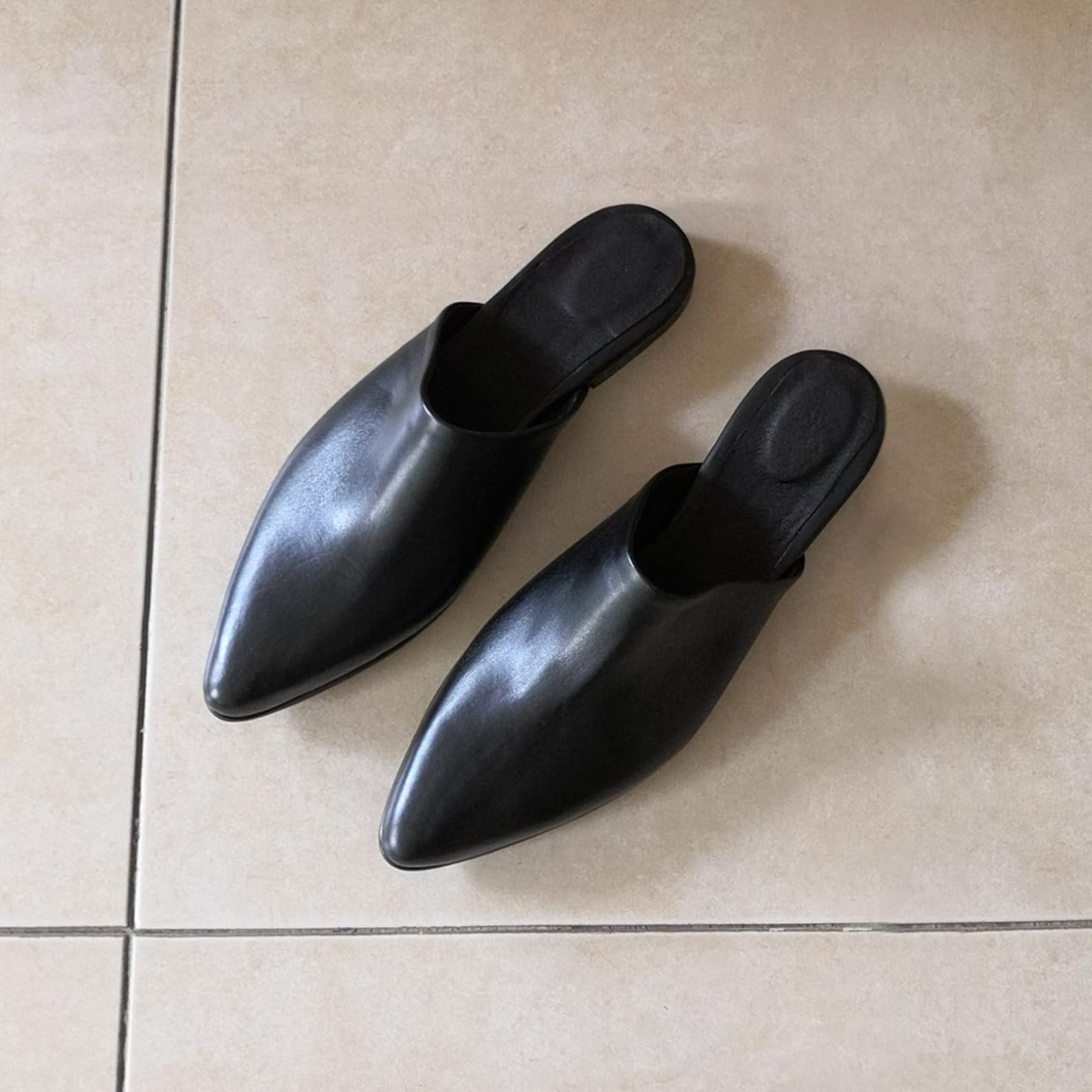 black padded mules