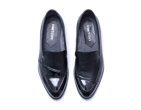 Shiny loafers store