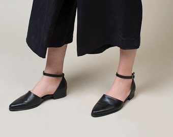 Czarne płaskie skórzane buty, damskie sandały z zamkniętymi palcami, buty z paskiem na kostce, eleganckie buty wieczorowe, eleganckie buty