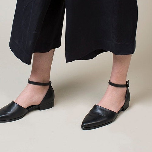 cheap closed toe sandals