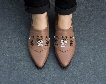 Embroidered leather shoes Clearance