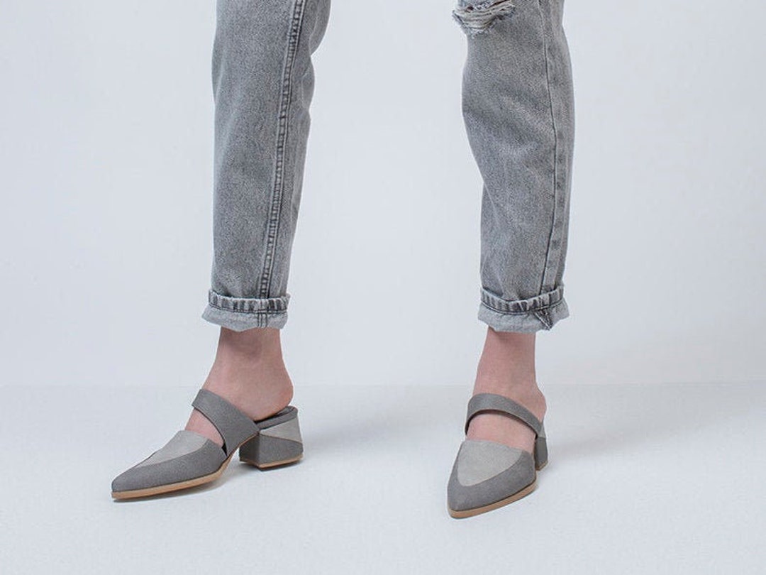 靴 VELOUR FLAT MULES Amazon.com | FOWT Women Round Toe Mules Slip On Retro Loafer