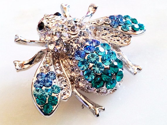 RHINESTONE BEE BROOCH! Signed S L. Adorable Figur… - image 4