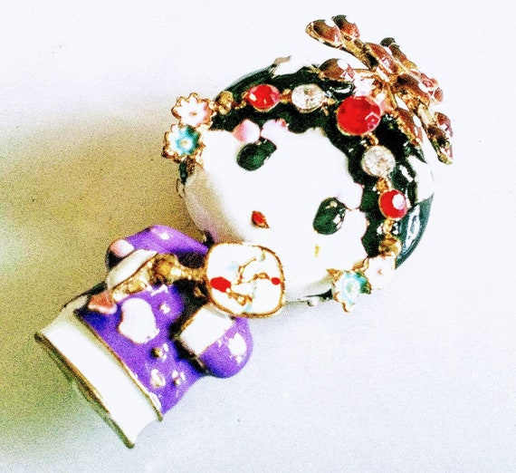 CHINESE OPERA DOLL! Adorable Brooch, Pin, Accessor
