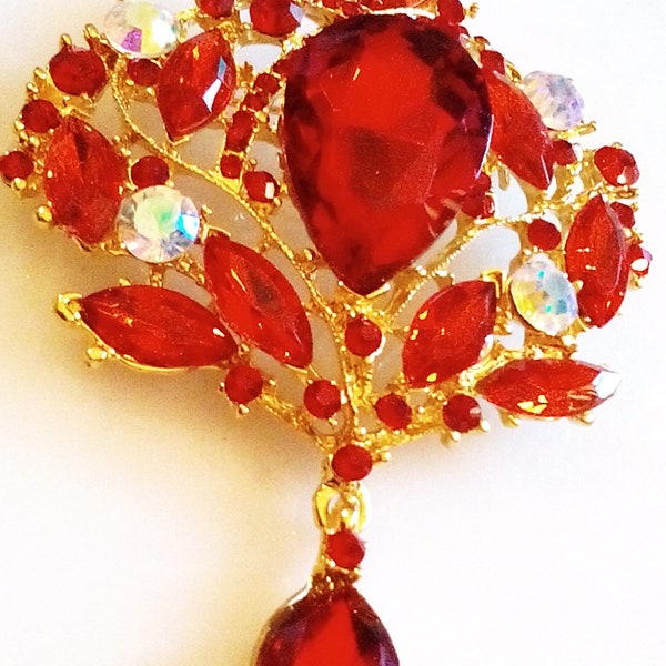 RAVISHING RED BROOCH! Gorgeous Hollywood Regency Floral Motif Pin/Accessory! Fabulous, Rich, Ruby Red & Clear Crystals! Gold Tone Setting.