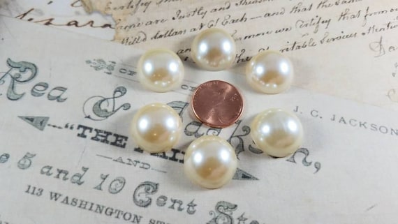Faux Pearl Cabochon 18 mm Off White