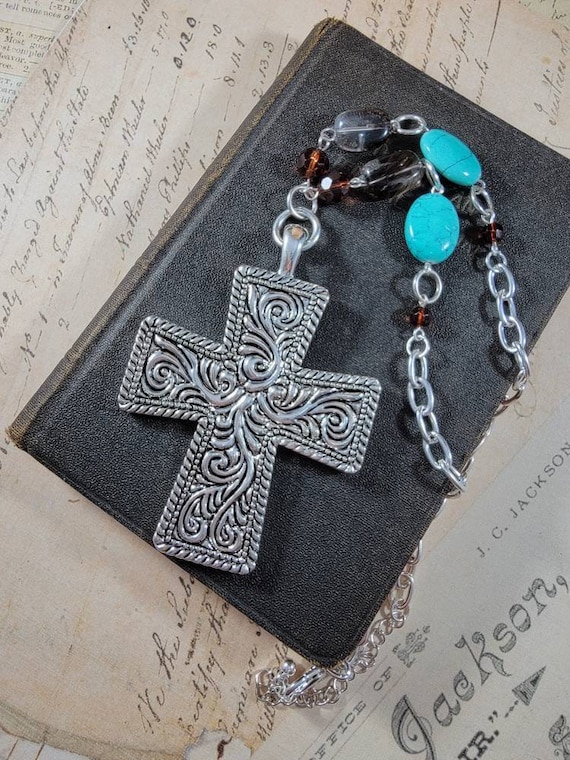 Cowgirl Cross Pendant Necklace; Southwestern Necklace; Christian Jewelry; Turquoise Howlite Cross Pendant; Pewter Cross Necklace