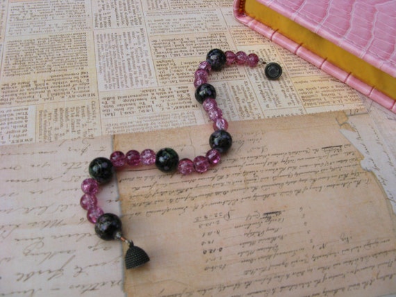 Purple Crackle Glass Beaded Bracelet with Magnetic Clasp