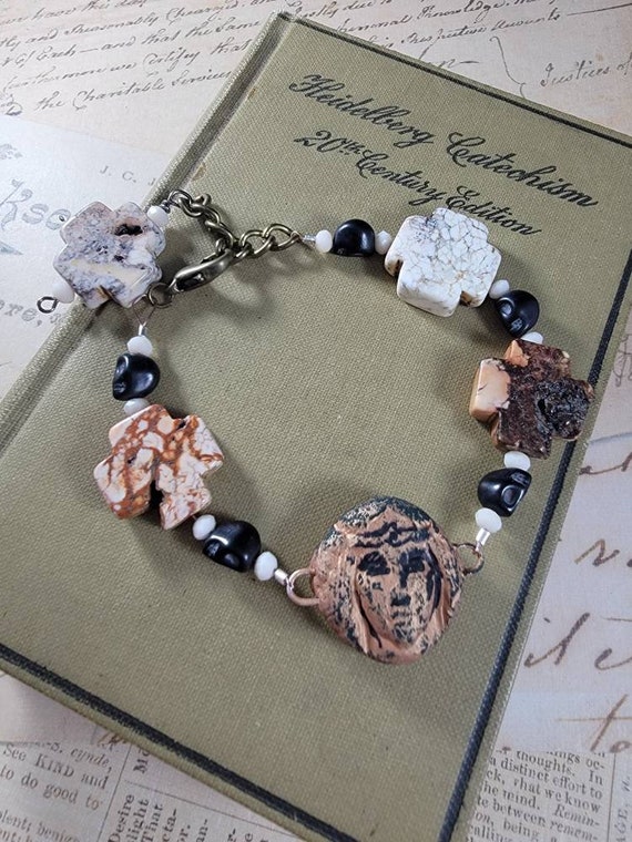 Tribal Agate Bracelet; Rustic Spiritual Bracelet; Native Lady Art Bracelet; Rustic Jewelry; Gemstone Crosses Bracelet; Natural Organic