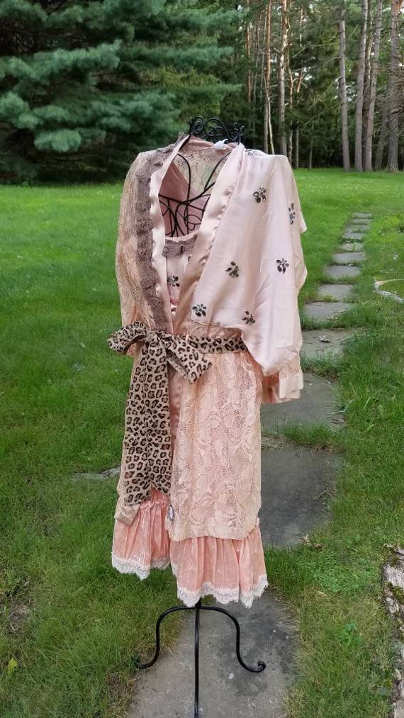 Peach Satin and Lace Cowgirl Boho Gypsy Robe Jacket, Valentine's Evening Robe, Romantic Lacy Satin Peach Robe, Daytime Lingerie Robe
