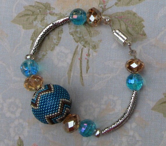 Bali Beaded Bead and Cut Crystal Beaded Bracelet with Magnetic Clasp