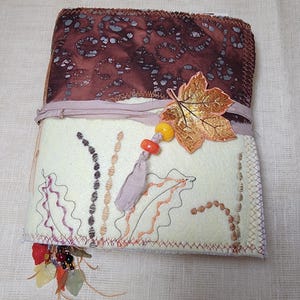 Diario basura de otoño; diario de arte; diario temático de otoño con efímeras; diario basura hecho a mano; diario sin terminar para que lo completes; libro de arte hecho a mano