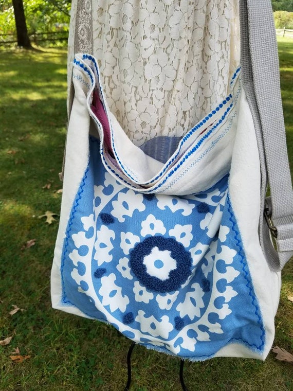 Blue Heron Beach Tote;  Canvas Blue Mandala Tote Bag; Water Fowl Beach Bag; Boho Beach Market Bag; Zippered Beach Tote Bag
