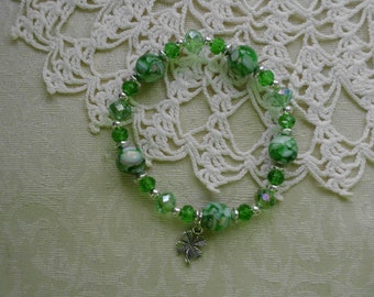 St. PATRICK'S Day Luck o' the Irish Green BRACELET with Pewter SHAMROCK charm (#19014)