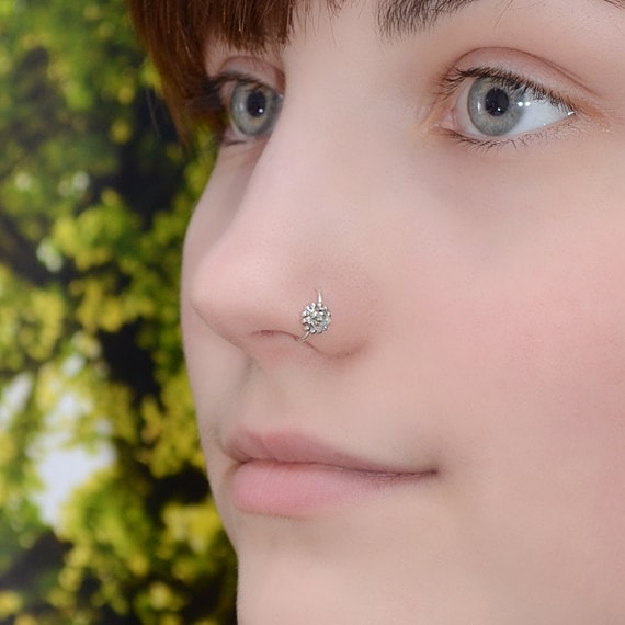 Flower nose shop hoop