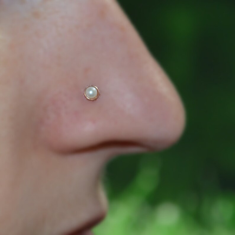 Cartilage Hoop Nose Stud Conch Piercing 20g Gold Nose Piercing Tragus Jewelry 3mm Pearl Nose Ring Stud Helix Earring Stud