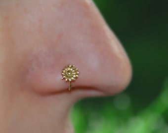 Nose Ring Hoop - Gold Nose Stud - Helix Piercing - Tragus Jewelry - Cartilage Earring - Septum 20g - Rook Earring - 6mm Flower Nose Piercing