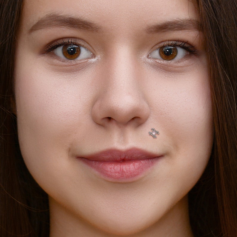 Monroe Labret Titanium Philtrum Piercing Jewelry Lip Ring Lip Labret Stud CZ Labret Earring Medusa Lip Piercing