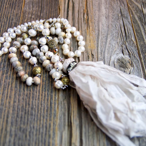 Boho Tassel Necklace, Boho Bride, Freshwater Pearls, Cream Sari Silk Tassel, Coachella, Jewelry trends 2018, Gypsy Style