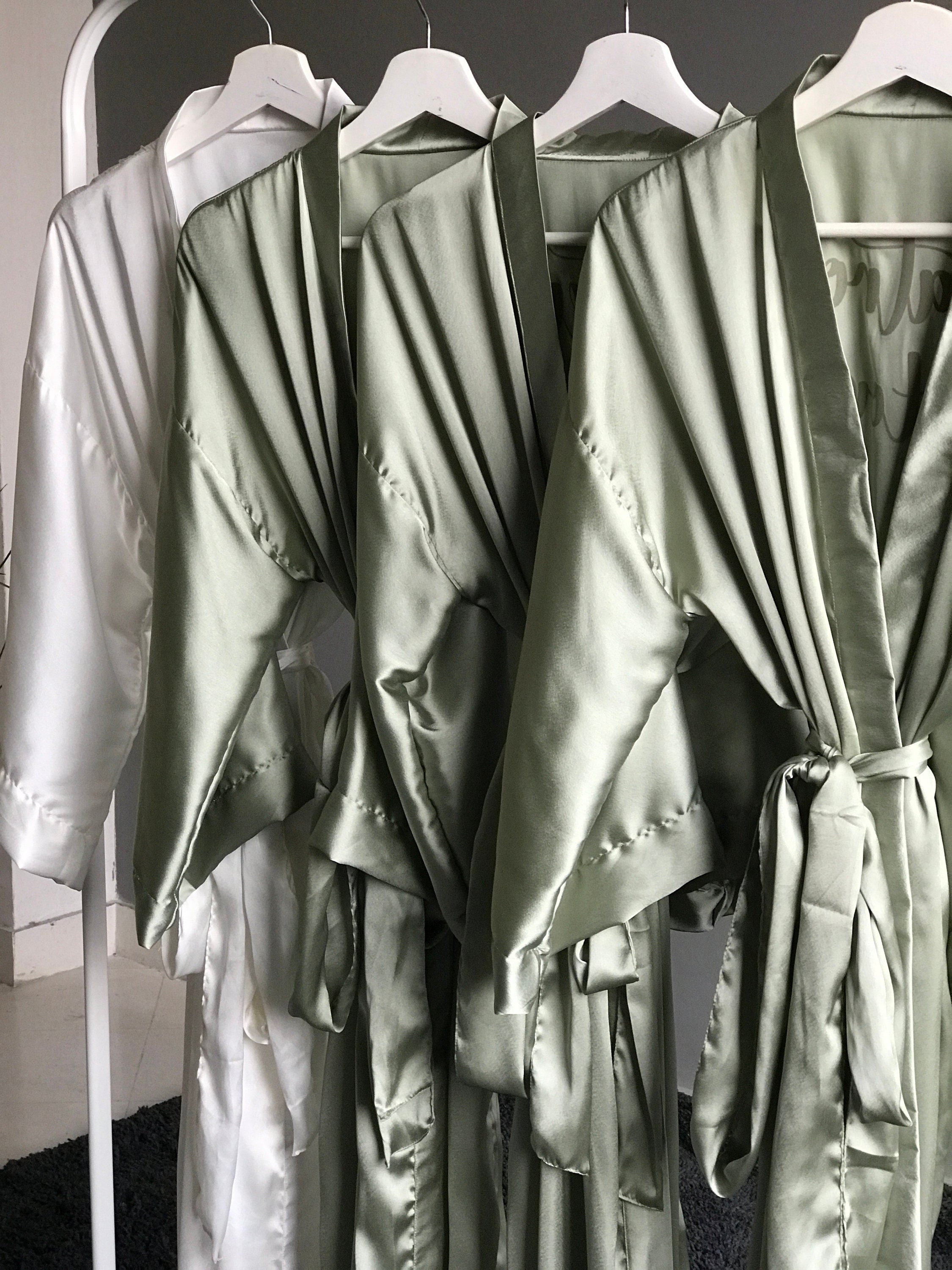 Bridesmaid robes. Long robe. Bridesmaid Gift. Kimono. Bridal party robes. Silky satin Personalized robes. Maternity robe. Wedding robes.