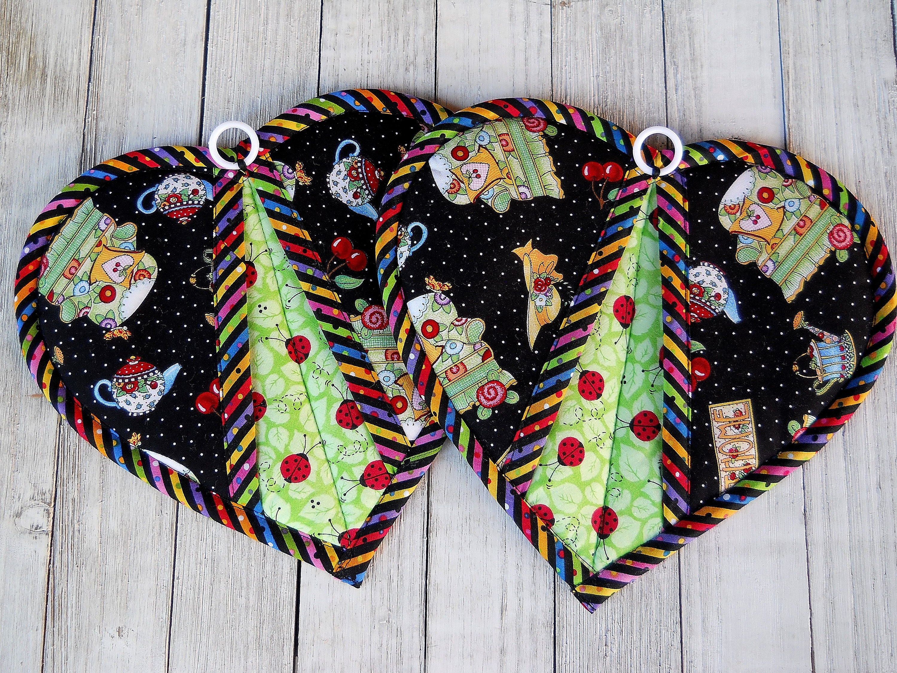 The Pioneer Woman Patchwork Oven Mitt & Pot Holder Set, Multicolor, 2 Piece