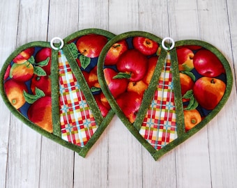 Apple Print Heart Potholders, Plaid Pocket Oven Mitts, Set of 2