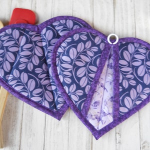 Handmade Potholders Trivets: Set of 2,  Purple Floral Quilted Oven Mitts, Heart Pocket Pot Holders, Chef Gift, Gift for Cook, Kitchen Decor