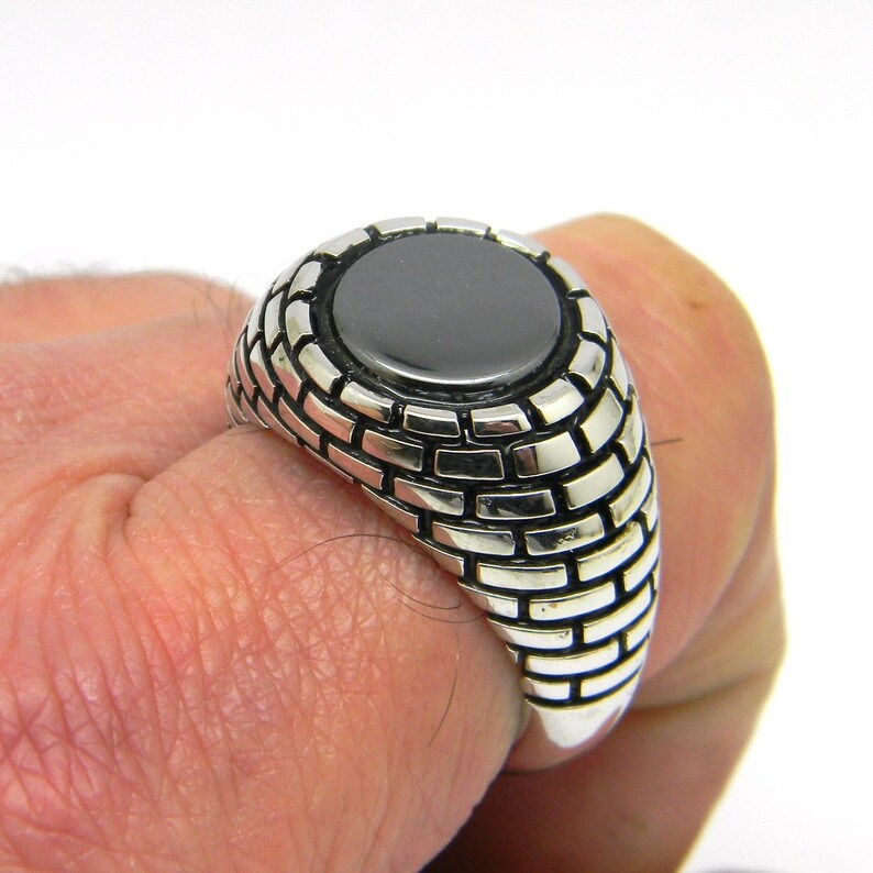 Large silver 925 signet ring,12 mm hematite disk,brick wall enamel,large size,chevaliere homme,pattern ring,gypsy ring,the wall