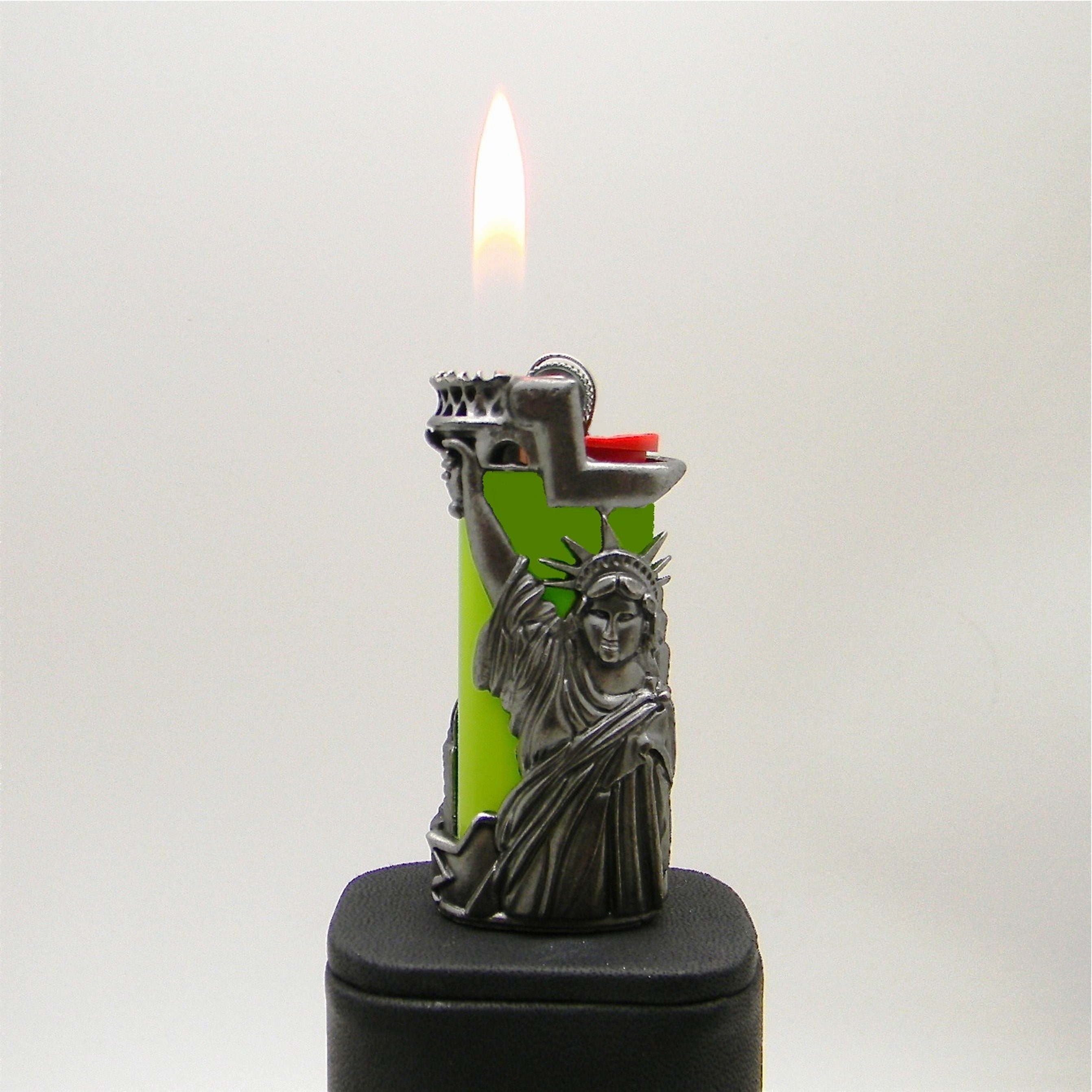 Statue of Liberty World Trade Center Lighter Cover Sleeve Holder Slip