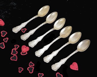 Six Vintage Sterlig Silver Demitasse Spoons