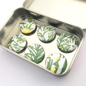 Abstract Yellow and Green Leaf Magnet Set