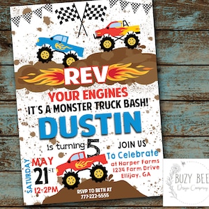 Puede incluir: Una invitación a una fiesta de cumpleaños de monster trucks con un camión monstruo rojo, azul y amarillo sobre un fondo de tierra marrón. La invitación dice "Rev Your Engines It's a Monster Truck Bash! Dustin is turning 5" e incluye la fecha, la hora y la ubicación de la fiesta.