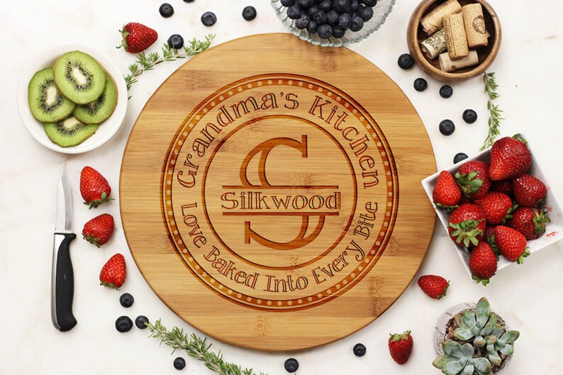 Personalized Cutting Board Grandma/'s Kitchen Cutting Board Custom Cutting Board Custom Engraved cutting Board 13.5 x 1 Bamboo wood