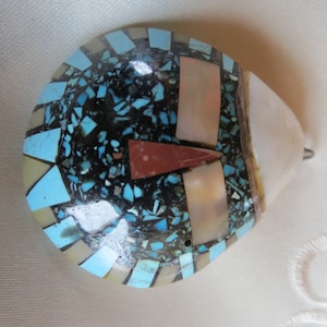 Collectible-Vintage-Santa-Domingo-Old-Pawn-Pendant-Inlay-Shell