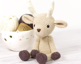 Small Deer Crochet Pattern - Amigurumi Stuffed Animal Pattern and Tutorial