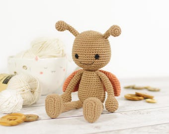 Amigurumi Ladybug Crochet Pattern - DIY Amigurumi Stuffed Animal Tutorial (PDF in English)