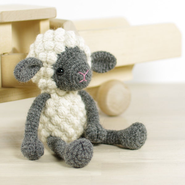 Small Amigurumi Sheep Crochet Pattern - Amigurumi Lamb Crochet Pattern and Tutorial with Photos