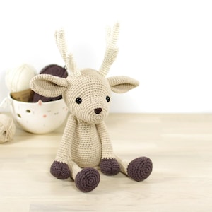 Deer Crochet Pattern - Amigurumi Pattern and Tutorial - DIY Stuffed Animals