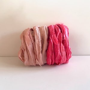 10 Meter Sari Seidenband - Recycelte Sari Seidenband - Buff & Lachs, 5 Meter pro Farbe