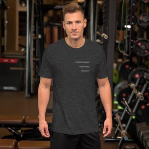 PRT T-shirt | Uthållighet Motståndskraft Ihärdighet – Påminnelsetröja med texten ”Fortsätt”