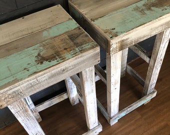 Cute farmhouse coastal barstool bar and counterheight