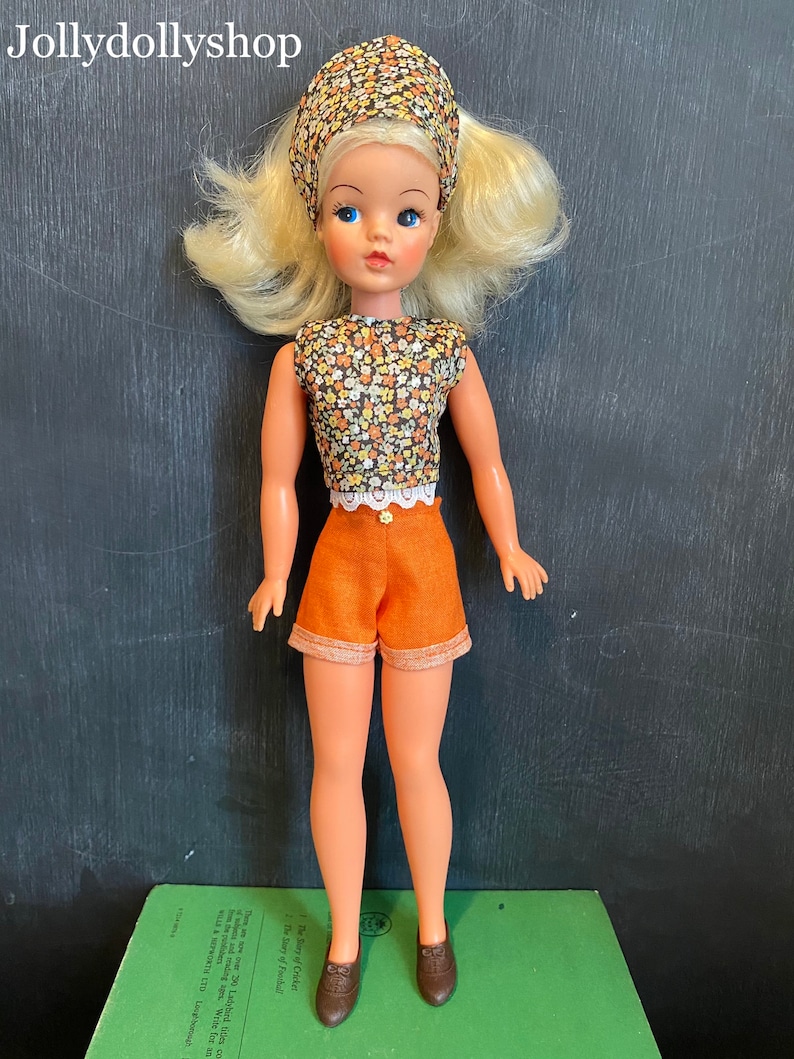 Orange shorts for Sindy. Adult collectors only. image 2