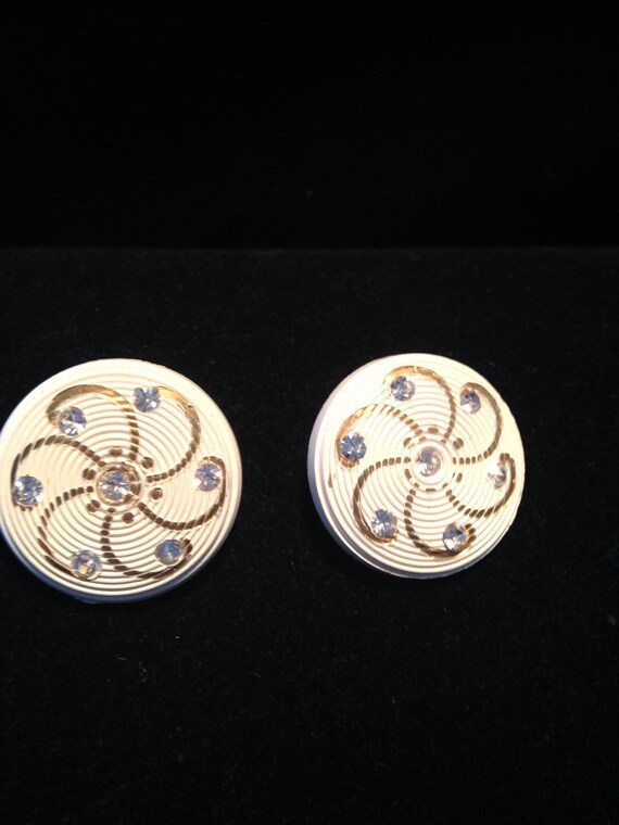 On Sale Vintage White Button Earrings with Gold C… - image 3