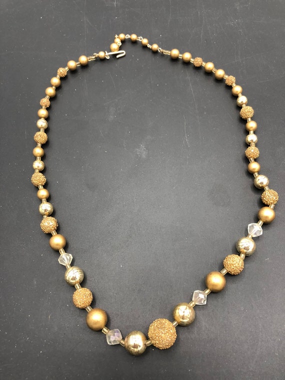 Very Pretty Vintage 1960s Beaded Necklace Gold Co… - image 3