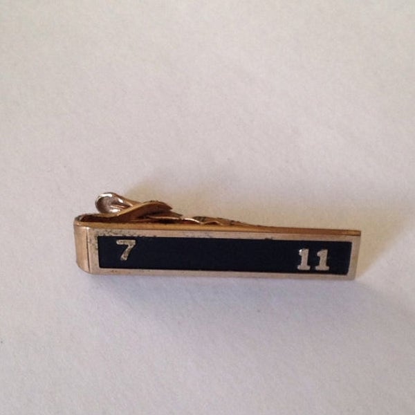 On Sale Craps 7 - 11 Gambler Tie Clip Bar Pin Swank Vintage